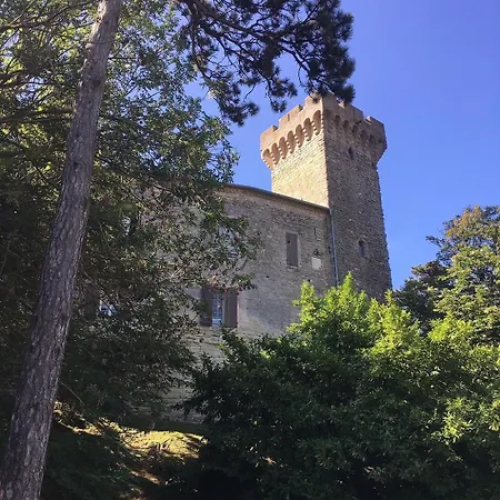 Le Château De Hotel