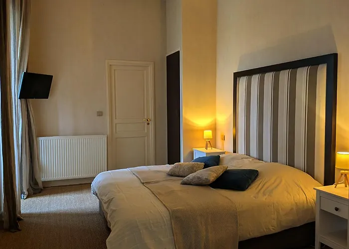 Le Château De Hotel La Pomarède