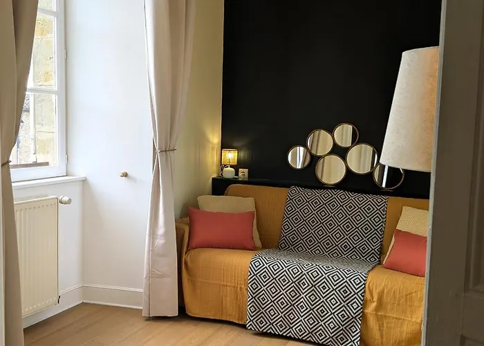 Le Château De Hotel